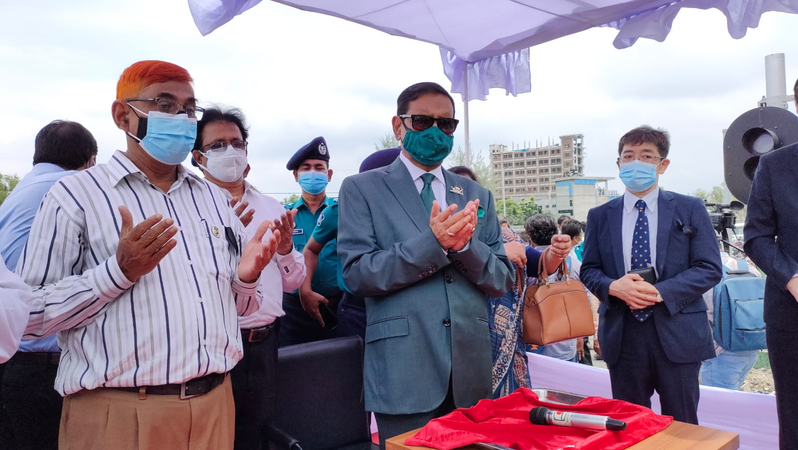 রোববার সকাল ১১ ভায়াডাক্টের উপর প্রথম মেট্রো ট্রেন চলাচল পরীক্ষণ এর আনুষ্ঠানিক সূচনা হলো