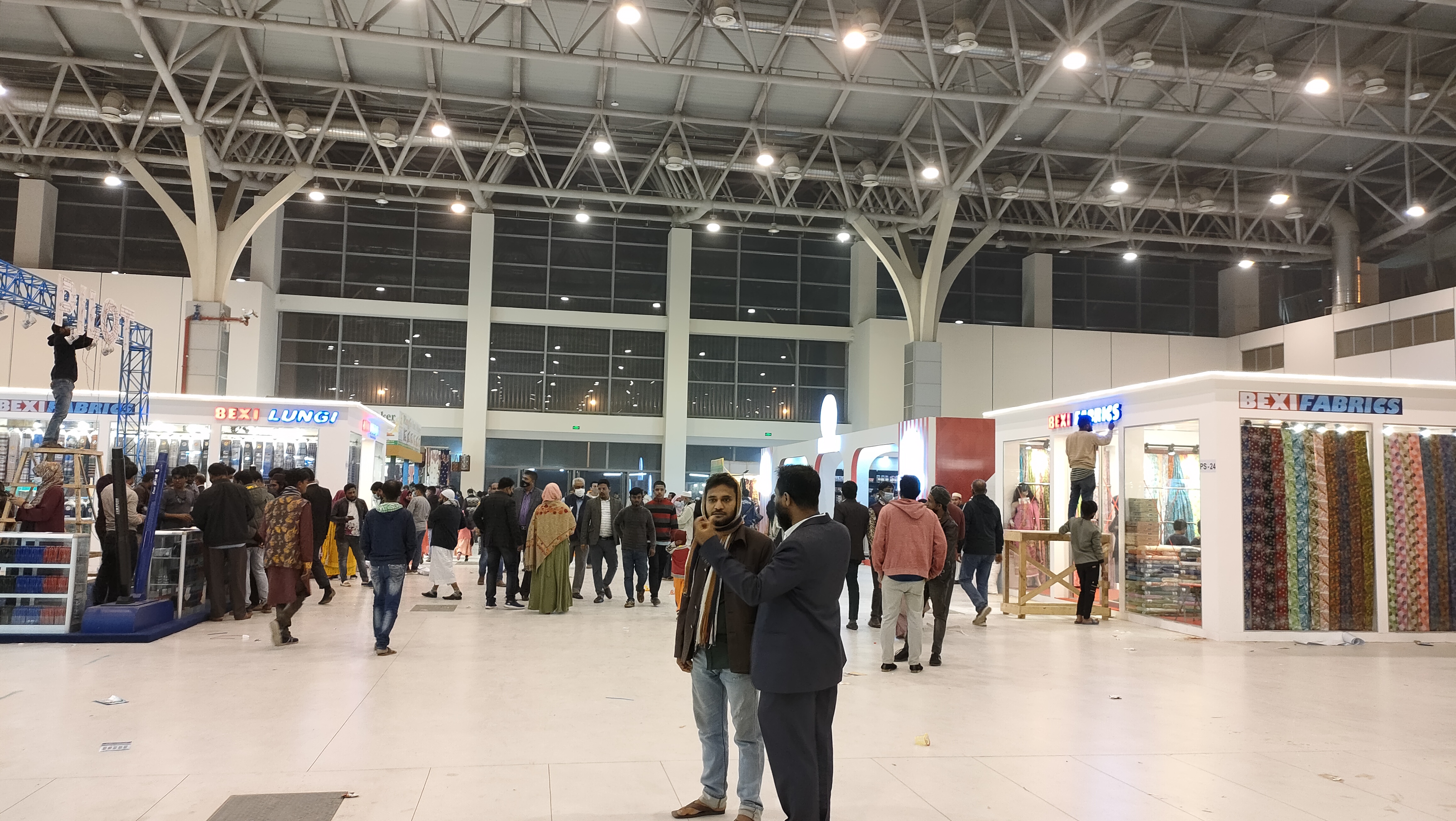 ঢাকা আন্তর্জাতিক বাণিজ্য মেলা ২০২২ থেকে ছবি তুলেছেন মিনহাজ চৌধুরী