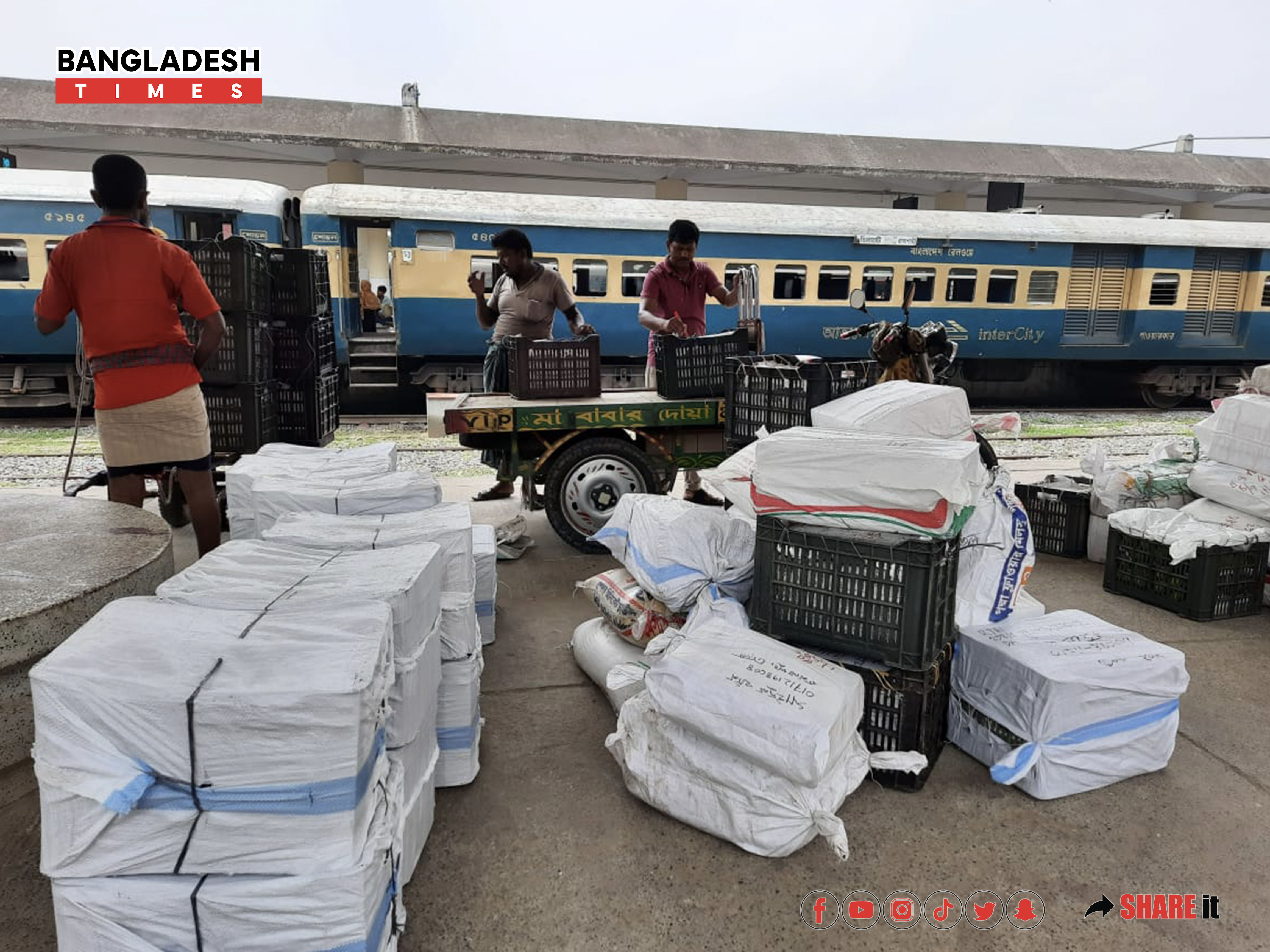 রাজশাহী থেকে আম নিয়ে ম্যাংগো ট্রেন ঢাকায় আসছে আজ!